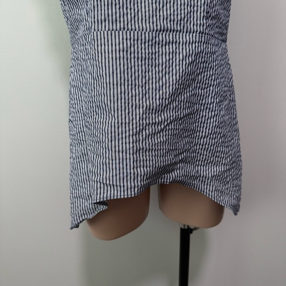 Cabi Olivia Flutter Sleeve Seersucker Navy White Stripe Asymmetrical Top Shirt - Picture 4 of 7